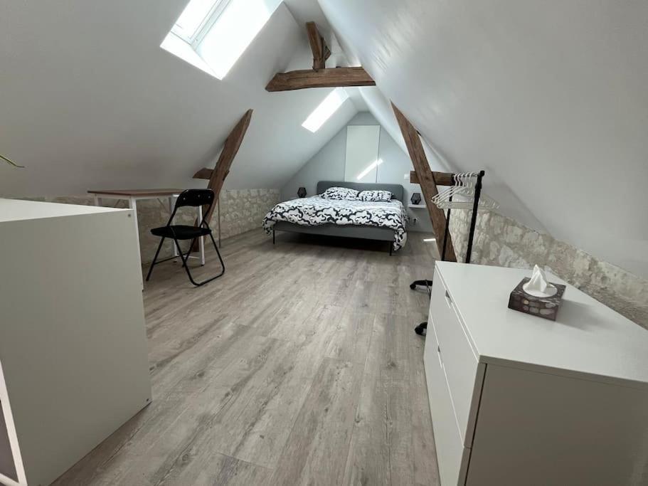 Villa La Halte Des Marais Huismes Esterno foto
