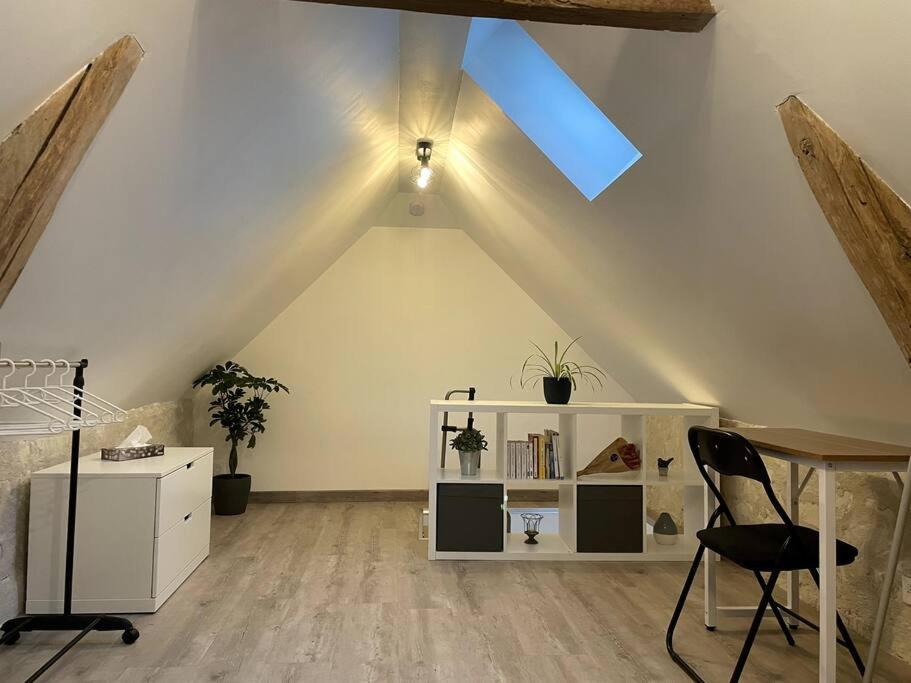 Villa La Halte Des Marais Huismes Esterno foto
